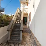 Front * سفيتي بيتار