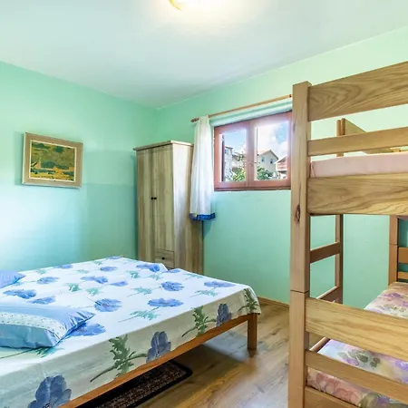 Apartment Pet Friendly In Sveti Petar Na Moru